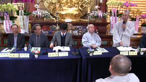  '천성산의 불교문화적 가치' 학술회의 사회를 맡은 동국대학교 불교학술원 교수 영신 스님(사진 오른쪽)이 청중들의 질문에 답하고 있다.사진 불교저널